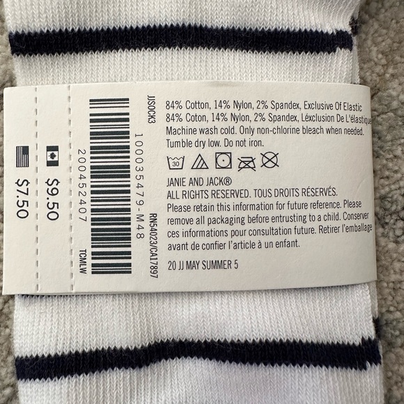 Bundle of 3 pairs Janie and Jack socks - Picture 7 of 8